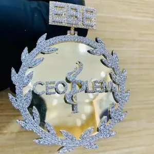 Colgante de medallón redondo de moissanita personalizado con dije de corona de laurel, plata de ley 925, joyería de lujo personalizada estilo hip hop - Product Image 6