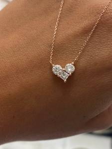 Collar de Plata 925 con Colgante de Moissanita Blanca Redonda y Corte Princesa en Forma de Corazón para Parejas, Joyería Fina - Product Image 1