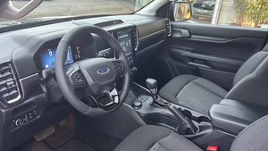 Camioneta Ford Ranger 4x4 con Techo Rígido, Cámara de Visión Trasera, Enganche de Remolque, Diésel, Automática, Doble Cabina, Bajo Kilometraje, para Exportación - Product Image 5