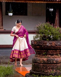 Lehenga Choli de Alta Calidad con Dupatta para Bodas y Festividades, de Proveedor y Exportador Indio - Product Image 2