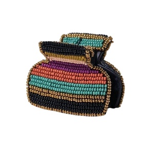 Belle pince à cheveux et pince à cheveux efficaces brodées de perles à la main avec plusieurs couleurs pour femmes et filles - Product Image 3