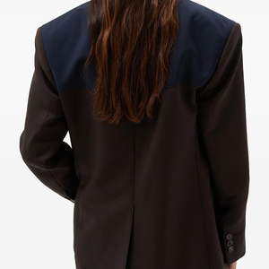 Blazer en laine croisé pour homme, col cranté, longueur classique, style britannique, marron foncé avec empiècements bleu marine aux épaules - Product Image 3
