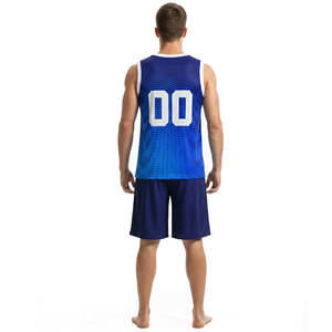 Ensemble d'uniformes de basketball professionnels pour hommes, maillot et short de basketball par sublimation, respirant, pour les matchs et les tenues d'équipe - Product Image 2