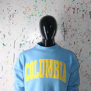 Sudadera COLUMBIA SKY BLUE con cuello alto, 100% amarilla, con apliques bordados, cuello ancho, CLUSH SPORTS - Product Image 5