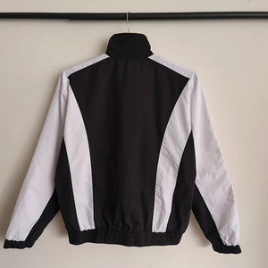 ชุดวอร์มกันลมแบบสองชิ้นสำหรับผู้ชาย พร้อมเสื้อแจ็คเก็ตแบบซิปและกางเกงจ็อกเกอร์ ระบายอากาศได้ดี สวมใส่สบาย ชุดวอร์มกันลมแบบสั่งทำได้ - Product Image 6