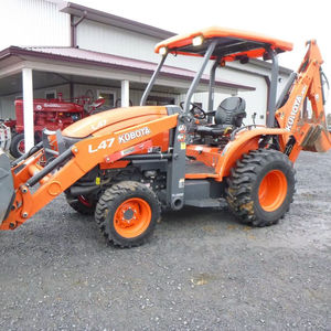 Tractor Subcompacto 4x4 con Cargador Frontal y Retroexcavadora de Alta Capacidad, Rodamientos de Rueda, Motor y Componentes de Engranajes - Product Image 4