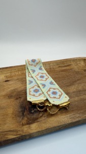 Bracelet Perlé Fait Main avec Motif Géométrique et Fermoir à Bascule Doré – Bijou Tendance, Idée Cadeau - Product Image 6