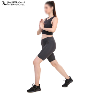 Shorts de compression tendance pour femmes, couleur gris foncé, matière de qualité supérieure, best-seller, taille haute, pour fitness et course à pied - Product Image 3