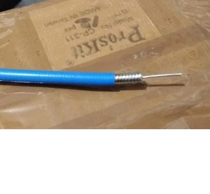 Câble coaxial flexible RG141 bleu avec blindage tressé et isolation interne blanche - Product Image 2