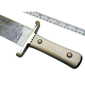 Couteau Bowie en acier Damas fait main avec manche en os de chameau blanc, lame à motifs argentés, étui en cuir marron pour la chasse en plein air - Product Image 4