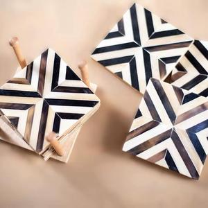 Posavasos de Resina Ecológicos de Lujo Inspirados en el Océano, con Purpurina Integrada, Hechos a Mano con Resina Epoxi, para Hogares Costeros, Mesas, Cafeterías, Regalos - Product Image 4