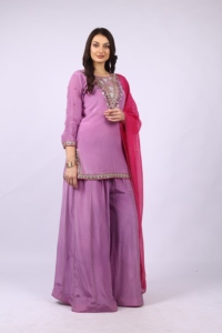 Conjunto de traje Sharara de 3 piezas para mujer, color rosa, con cuentas, lentejuelas, corte Dana y trabajo con hilo de espejo. - Product Image 2