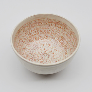 Service à thé japonais en céramique de qualité supérieure, style Mishima, motif fleur de cerisier, avec bol à matcha de qualité exceptionnelle – Idéal pour un cadeau - Product Image 1