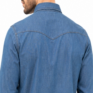 Chemise en jean pour homme, premium, douce, durable, classique, élégante, confortable, respirante, avec poche poitrine, design pratique - Product Image 5