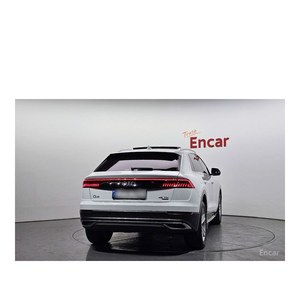 Audi Q8 45 TDI quattro Septiembre 2022 51.214 km Diésel Automático Asientos de Cuero Volante a la Izquierda Cámara Trasera - Product Image 4
