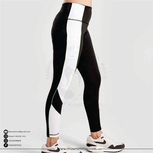 Legging Mawra de haute qualité pour femmes, legging de yoga à haute élasticité avec panneaux latéraux, idéal pour la gym, la course à pied, l'entraînement et les exercices. - Product Image 3