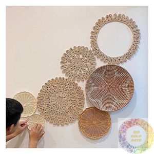 Ensemble de paniers muraux en rotin tressé à la main, assiettes tissées naturelles, accent de décoration bohème rustique, art mural suspendu pour salon et chambre à coucher - Product Image 2