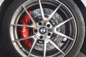 ชุดเบรกคาลิปเปอร์ 6 ลูกสูบ รุ่นใหญ่ D1SPEC S-RS จากไต้หวัน สำหรับ BMW 535i F10 Audi A6 Mercedes Benz E Class E350 Lexus GS อัพเกรด - Product Image 5