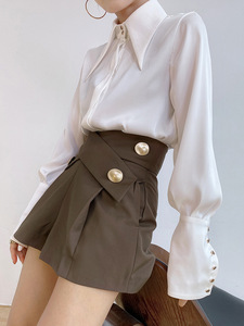 Chemisiers élégants pour femmes, style français, nouvelle collection Printemps 2026, pour le bureau, avec design original et coupe décontractée, vente en gros pour boutiques - Product Image 2