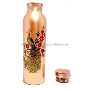 Bouteille en cuivre de paon de conception supérieure bouteilles en cuivre d'eau de boisson et de couleur naturelle avec une taille moyenne pour le camping et les cadeaux d'affaires - Product Image 4