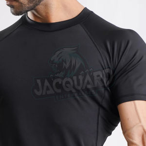 Camiseta personalizada hecha a medida con algodón premium. Camiseta de gimnasio suave, transpirable y perfecta para uso casual o en el gimnasio. Para hombre. - Product Image 2