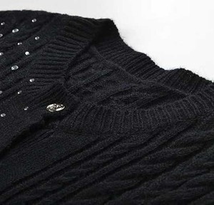 Cardigan respirant à col en V pour homme avec boutons perlés, motif losanges tricoté, pull de luxe pour soirée, tricot de luxe pour l'Europe - Product Image 5