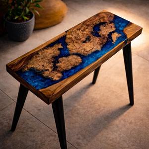 Mesa Auxiliar Rústica de Madera con Resina Epoxi, Diseño de Río en Blanco, Rojo, Azul y Negro, Mueble Decorativo Hecho a Mano para Sala de Estar Moderna - Product Image 4