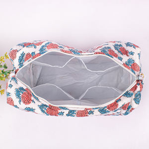 Lote al por mayor de neceseres cosméticos casuales unisex, grandes, geométricos, ecológicos, plegables, con estampado bohemio 100% hecho a mano y cierre de cremallera. - Product Image 5