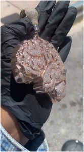 Colgante de cerebro con incrustaciones de moissanita VVS en oro rosa, personalizado, de moda, superventas, estilo hip hop, bling, de lujo, llamativo y único - Product Image 3