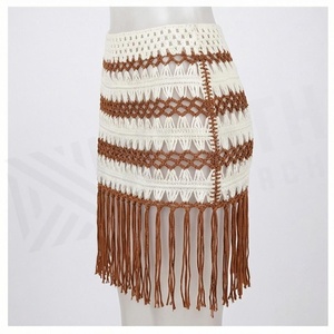 Bikini de Ganchillo Hecho a Mano para Niñas con Borlas, Rayas y Diseño Hueco, de Alta Calidad, Elástico, Ajuste Regular, Parte Inferior con Logo Frontal - Product Image 3