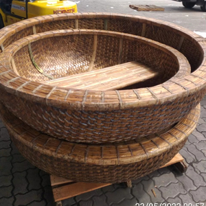 Fabricant vietnamien de coracles en bambou avec siège et pagaie, fournisseur en gros de bateaux de pêche, exportateur - Product Image 1