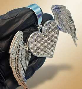 Colgante de Plata de Ley 925 con Diseño de Corazón y Alas, Totalmente Cubierto de Diamantes Moissanite VVS, Joyería de Moda para Raperos - Product Image 5