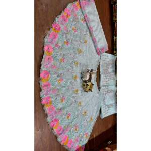 Elegante Lehenga Choli Bordado para Fiestas con Trabajo de Lentejuelas para Vestidos de Club - Product Image 1