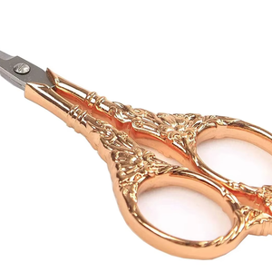 Tijeras de Cobre Hechas a Mano Resistentes al Óxido con Corte Suave, Agarre Cómodo, Personalización y Diseño de Boutique para Costura - Product Image 1