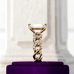 Anillo de Compromiso con Cadena de Oro de 14k/18k, Diamante Cultivado en Laboratorio de 3 Quilates con Corte Esmeralda, Certificado IGI, para Boda y Aniversario - Product Image 6