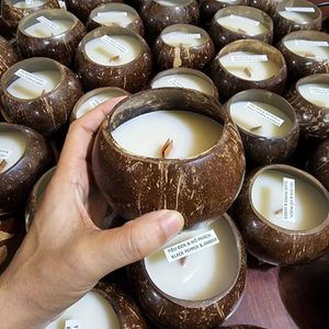 เทียนหอมกลิ่นมะพร้าวสุดหรู ทำมือโดยช่างฝีมือชาวเวียดนาม เป็นมิตรกับสิ่งแวดล้อม สไตล์โบฮีเมียน ออร์แกนิค 100% สำหรับงานแต่งงานและตกแต่งบ้าน - Product Image 4
