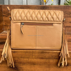 Bolso bandolera de cuero con flecos y patrón de edredón de diseño al por mayor para mujer, bolsos de hombro con entramado de diamantes - Product Image 5