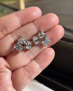 Pendientes de Diamantes Cultivados en Laboratorio con Certificación IGI, Color D E F, Claridad VVS VS, Oro, Oro Rosa, Blanco, Premium, Corte Oval, Corazón, Esmeralda, Tres Piedras - Product Image 6