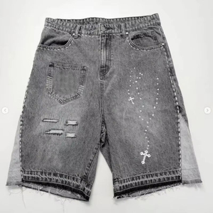 Pantalones Cortos de Mezclilla Desgastados para Hombre con Cruz de Pedrería, Dobladillo Deshilachado, Estilo Urbano, Holgados, OEM, Logotipo Personalizado, Venta al por Mayor - Product Image 2