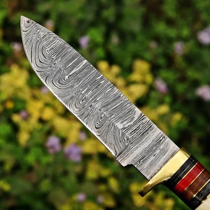 Couteau Bowie de Damas avec étui en cuir et manche en corne, lame droite, qualité industrielle OEM pour le camping et les activités de plein air - Product Image 2