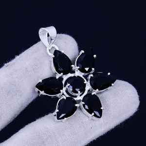 Black Onyx Flower Pendant 925 Sterling Silver Bohemian Jewelry Handmade Necklace For Women Wholesale - Product Image 4