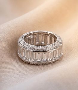 Bague Éternité Complète Scintillante en Moissanite Taille Baguette et Ronde en Argent 925, Bijou Unisexe Idéal pour Anniversaire ou Cadeau de Fête pour Lui - Product Image 3