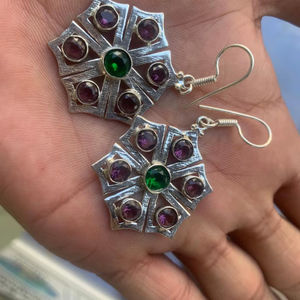 Pendientes de Plata de Primera Calidad con Diseño de Chakras, Elegantes y Modernos, con Múltiples Piedras Preciosas, en Plata Alemana para Mujer - Product Image 1