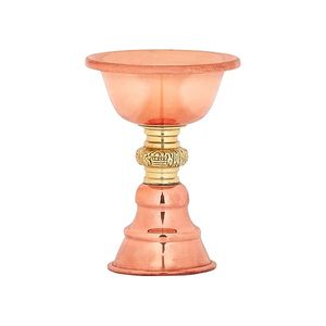 Lampe à beurre en cuivre pur, lampe à huile traditionnelle pour la décoration spirituelle des temples Puja - Product Image 1