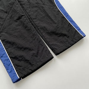 Ensemble décontracté deux pièces personnalisé avec veste coupe-vent en nylon à capuche et fermeture éclair, et pantalon de survêtement léger avec design patchwork - Product Image 6