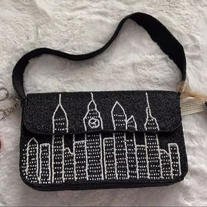 Bolso Casual de Lujo Hecho a Mano en India, Surtido de Cuentas de Vidrio Multicolor, Bolso Artesanal Local Duradero, Bolsos Promocionales - Product Image 4