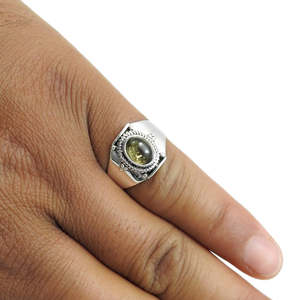 แหวนเงินแท้ 925 ขายดี แหวนแต่งงานคุณภาพดี ประดับพลอยทัวร์มาลีนสีเขียวทรงวงรี ฝังแบบ Bezel สไตล์โบโฮ - Product Image 2