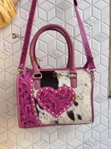 Nouveau sac à main Speedy en cuir sculpté à la main, de luxe, de créateur, en cuir de cheval, style bohème gypsy, sac à bandoulière fait main élégant - Product Image 5