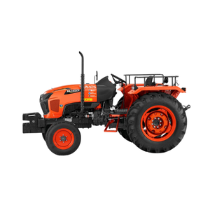 Tracteur utilitaire Kubota L4508 4x4 de 45 chevaux, équipé d'un moteur diesel 4 cylindres de 2 197 cm³ refroidi par eau. - Product Image 3