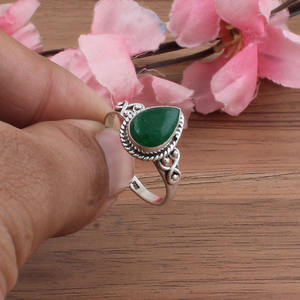 Bague en argent sterling 925 avec turquoise verte naturelle sertie en bélière, style chinois classique, bijoux pour femmes - Product Image 1